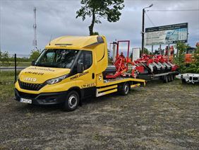 wynajem autolawety z pasami transportowymi, Pomoc drogowa wynajem autolawet transport międzynarodowy V-Trans Bogdan Trzasko, Konarzyce