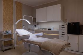 kosmetyka, fryzjerstwo, Kosmetologia Estetyczna i Fryzjer, Białystok