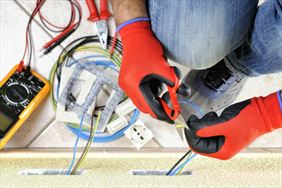 elektryk, Pr-Elektro Piotr Raczkowski Usługi Elektryczne, Głogowo