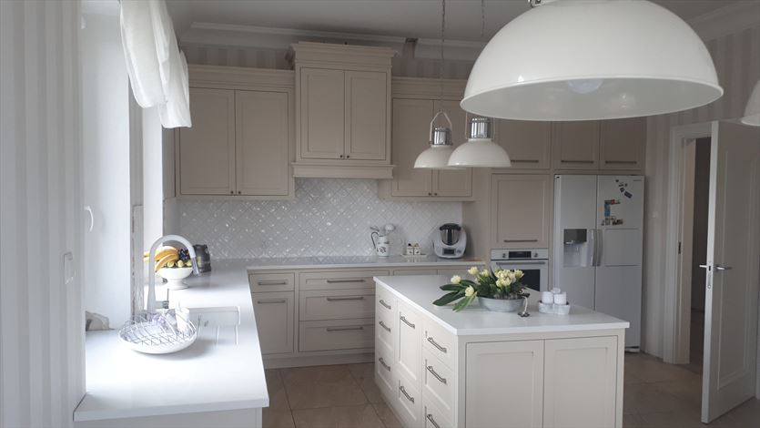 Produkcja mebli na wymiar, Paweł Stencel Wyrób Mebli i Trumien, Sierakowice