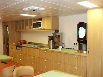 statki pasażerskie meble