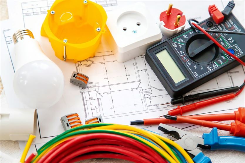 Wykonywanie instalacji elektrycznych, Eltom Tomasz Zmarzły, Słupsk
