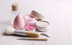 kosmetyki do makijażu, Ewa Janiec - Oriflame, Bytom