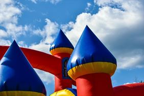 dmuchany plac zabaw, Dmuchańce Yntahops Katarzyna Ferfecka, Ustroń