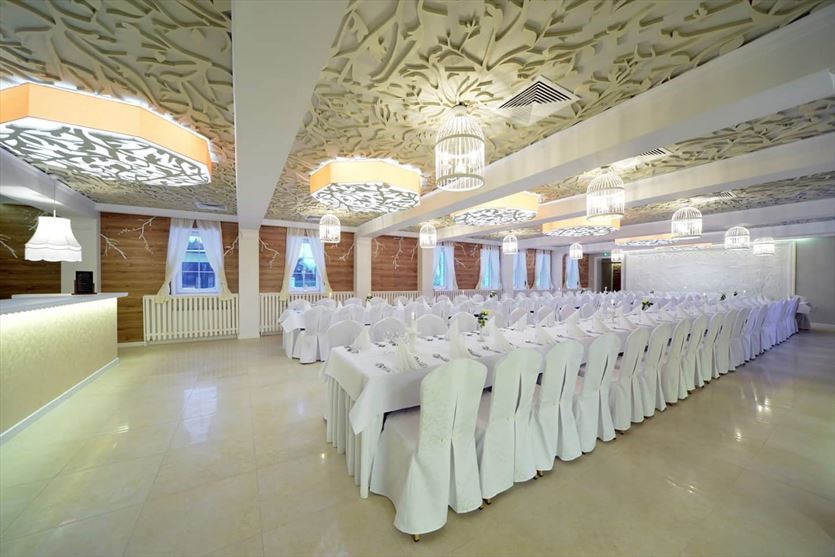 Catering z dowozem oraz organizacja imprez okolicznościowych , Niespodzianka Danuta Wasążnik, Głuchów