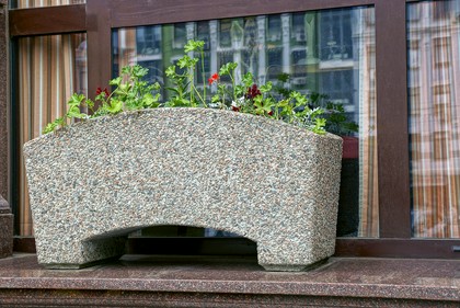 parapet z kamienia