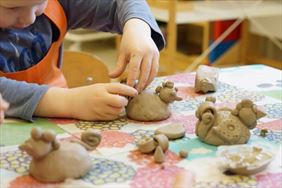 zajęcia dla dzieci, Marta Derkowska Klub Dla Dzieci Montessori, Kraków