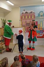 zajęcia teatralne w przedszkolu, Marta Derkowska Klub Dla Dzieci Montessori, Kraków