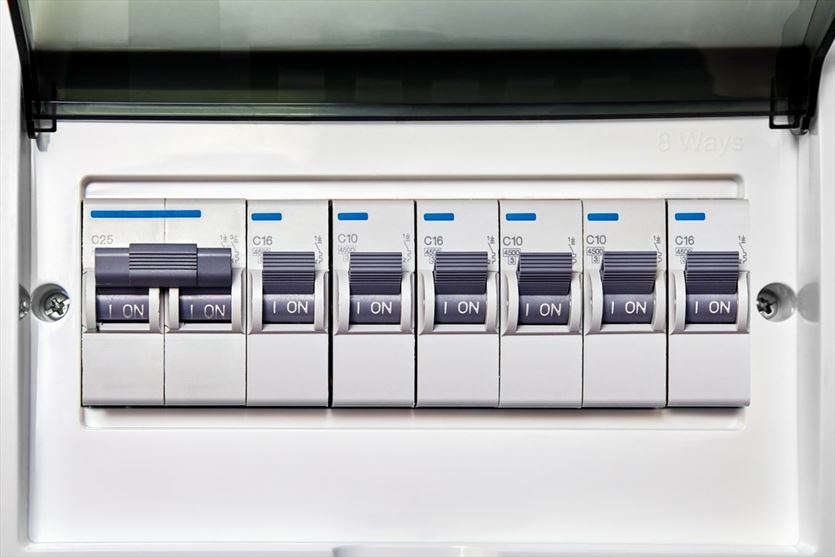 Serwis i modernizacja rozdzielnic elektrycznych, Przedsiębiorstwo Elektrycznych Usług Technicznych - Eltec Roman Dudzik, Kielce