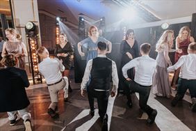 prowadzenie imprez, Evolution Lights Światło dj dźwięk Mariusz Koza, Roztoka