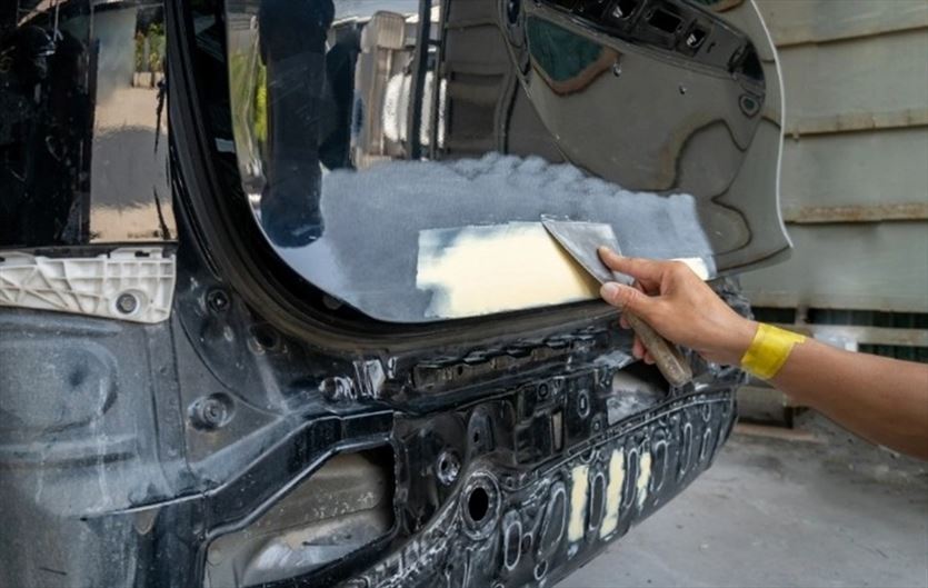 Naprawy blacharskie i lakiernicze samochodów, U.h.p.pateccy - Piotr Patecki, Michałowice