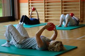 grupowe zajęcia rehabilitacyjne, Krakowski Ośrodek Diagnostyki Kręgosłupa NZOZ, Kraków
