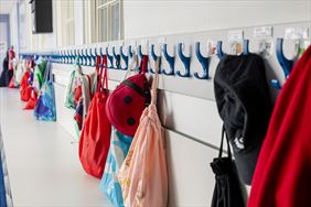 szatnia w szkole, Krakowska Fundacja Edukacyjna im. Jerzego Samuela Bandtkiego, Kraków