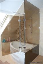 wanna ze szklaną ścianką, Centrum obróbki szkła, Bochnia