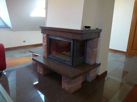 kominek, Dariusz Augustyniak Kamieniarstwo nagrobkowe, Małków