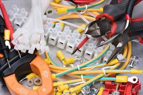 usługi elektryczne, Elektroszum Instalacje Elektryczne Marcin Szumicki, Biskupice