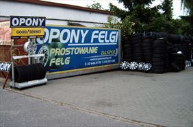 brama wjazdowa do firmy Danpol, Danpol Sprzedaż i Serwis opon, Łódź