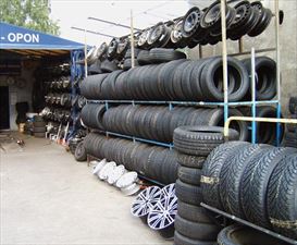 regały z oponami i felgami, Danpol Sprzedaż i Serwis opon, Łódź