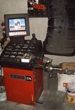 wyważarka CEMB, Danpol Sprzedaż i Serwis opon, Łódź