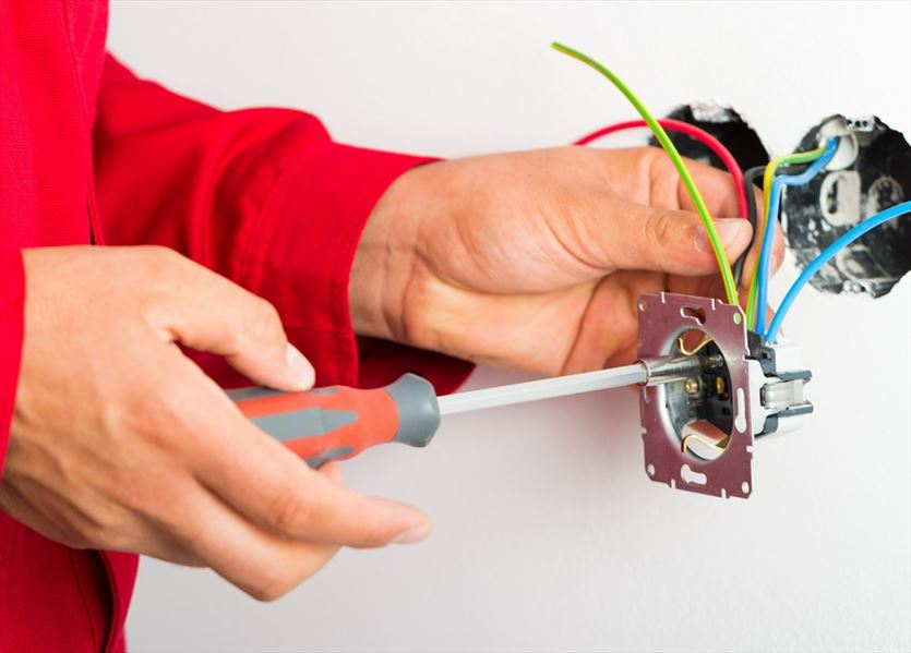 przyjazna Budowlane usługi - elektroinstalacyjne, P.M.A.D. Marcin Olejniczak, Łódź