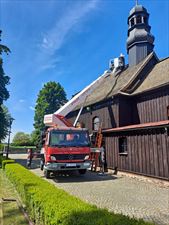 podnośnik koszowy na wynajem z operatorem, Wynajem podnośnika koszowego do 30 metrów Wysmat Tomasz Matys, Kalisz