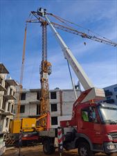 podnośnik koszowy na wynajem z operatorem, Wynajem podnośnika koszowego do 30 metrów Wysmat Tomasz Matys, Kalisz