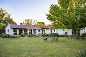 pensjonat, Art-Hubert sp. z o.o. Biuro polowań dewizowych, Leżajsk