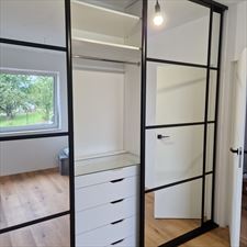 zabudowy wnęk, Empede Maciej Przydział, Krzywa