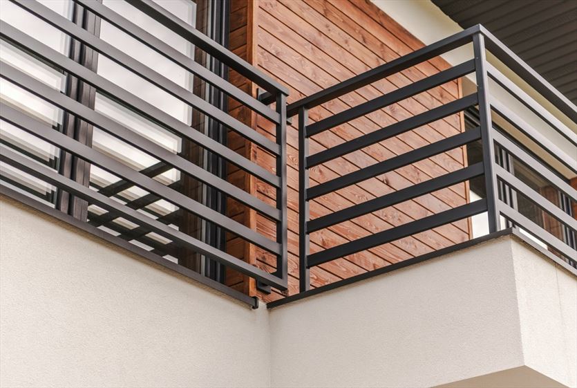 Produkcja i montaż balustrad, Enmet- konstrukcje stalowe, Biłgoraj