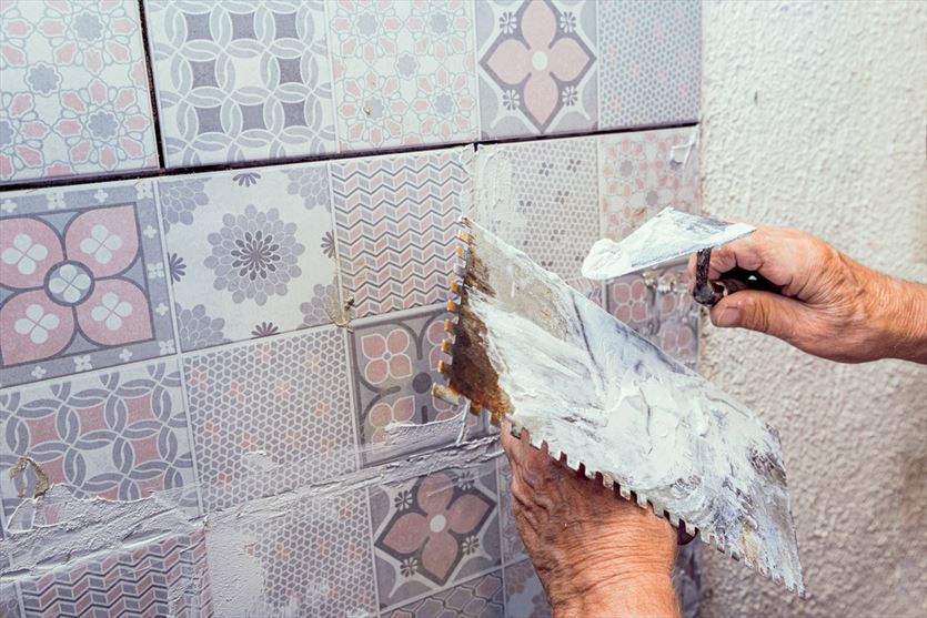 przyjazna Budowlane usługi - glazura, terakota - układanie, Wykończenia wnętrz - Gres-Bos, Wiązownica