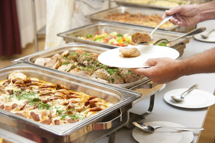 Dostarczamy catering na imprezy okolicznościowe, Wypożyczalnia Smaku Konrad Gradek, Lublin