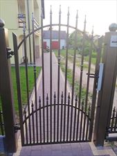 brama kuta, Bramax Urszula Janocińska, Zezulin Pierwszy