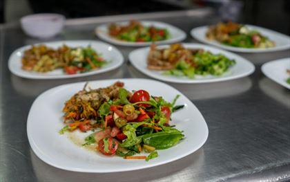 sałatki i przystawki