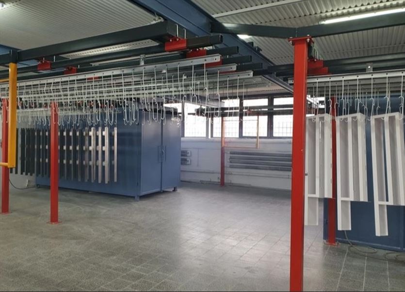 Piaskowanie i malowanie proszkowe elementów metalowych, Kolormet Malarnia proszkowa - Obróbka metali, Mielec