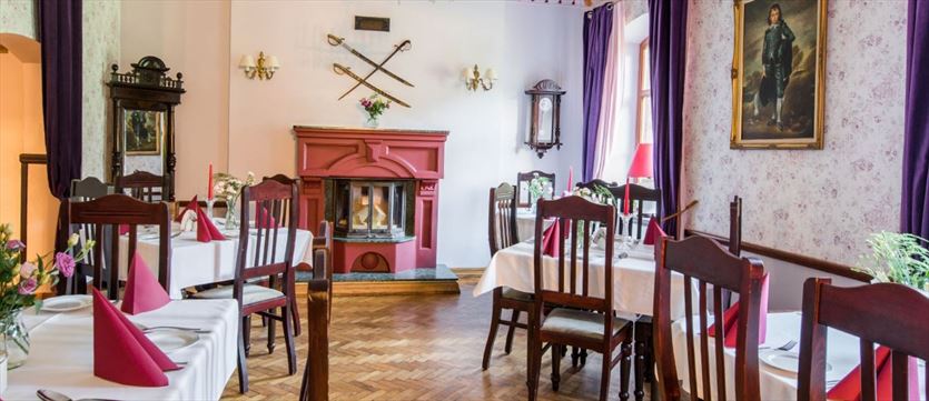 przyjazna Restauracje - kuchnie inne, Zajazd Pod Kłobukiem Danuta Białaś Restauracja po Kuchennych Rewolucjach, serwująca dania kuchni regionalnej, Małdyty