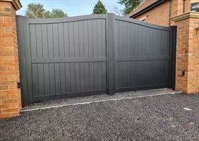 brama dwuskrzydłowa, M-Woc Mirosław Czerw, Miłomłyn