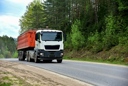 transport wywrotką