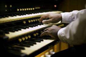 usługi organisty, Adam Nowinowski - Usługi Organistowskie, Kłodawa