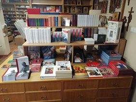 książki, Paramentum Dewocjonalia, Artykuły Chrzcielne, Komunijne, Poznań