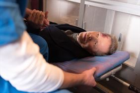 transport chorych, Jan Med Wojciech Hałasa, Karsibór