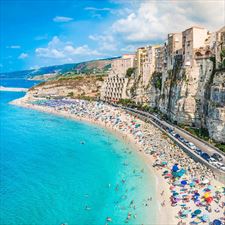 domy z basenem we włoszech, Calabria Home Nieruchomości Grzegorz Ściebura, Żagań