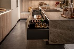 zabudowa kuchenna, Studio System - Kuchnie Meble Wnętrza - Meble na wymiar - Sprzęt AGD, Poznań