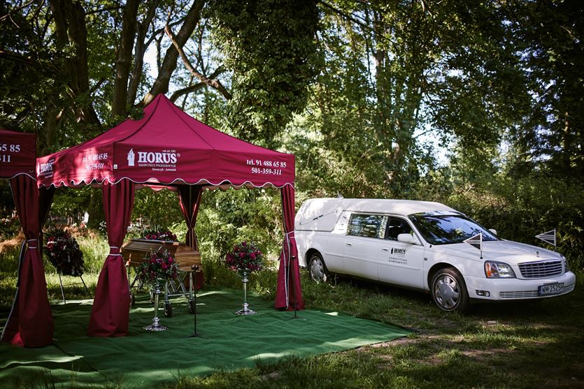 Organizacja godnego pogrzebu , Horus. Całodobowy Zakład Pogrzebowy, Szczecin