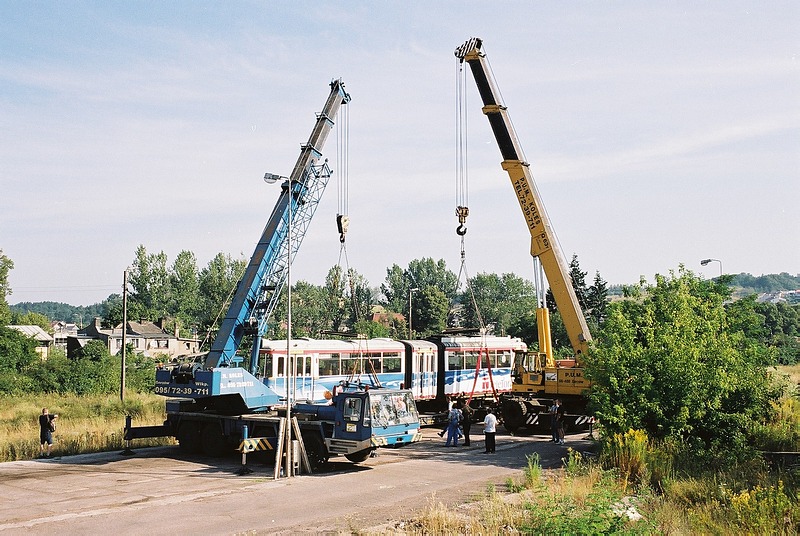 wynajem żurawi samochodowych