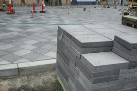 układanie płyt chodnikowych, Usługi Brukarskie Mateusz Kaberow, Krzywin