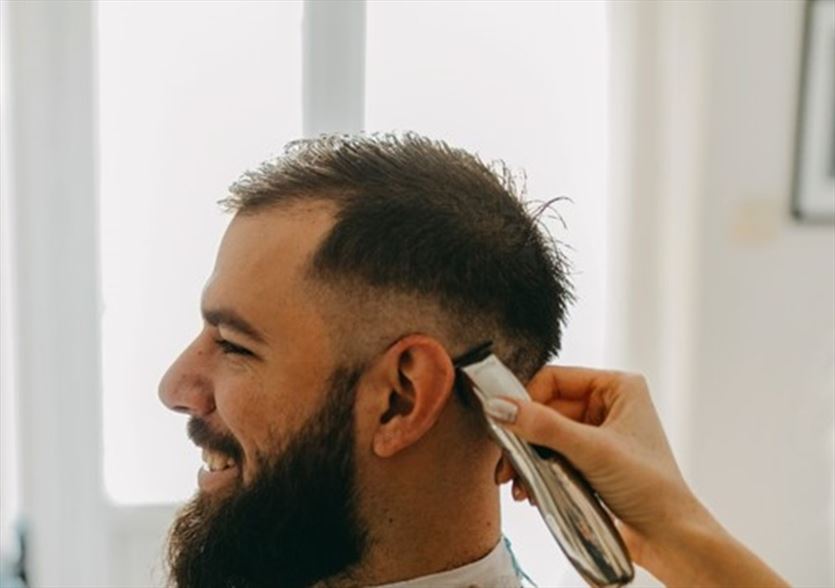 Strzyżenie brody i inne usługi barberskie, Beata Dołowa Fryzjerstwo, Wołomin