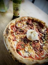 pizza włoska, Pizzeria - La Familia, Zalesie Górne