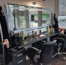 salon fryzjerski, Salonik U Violi Wioletta Dąbrowska, Warszawa