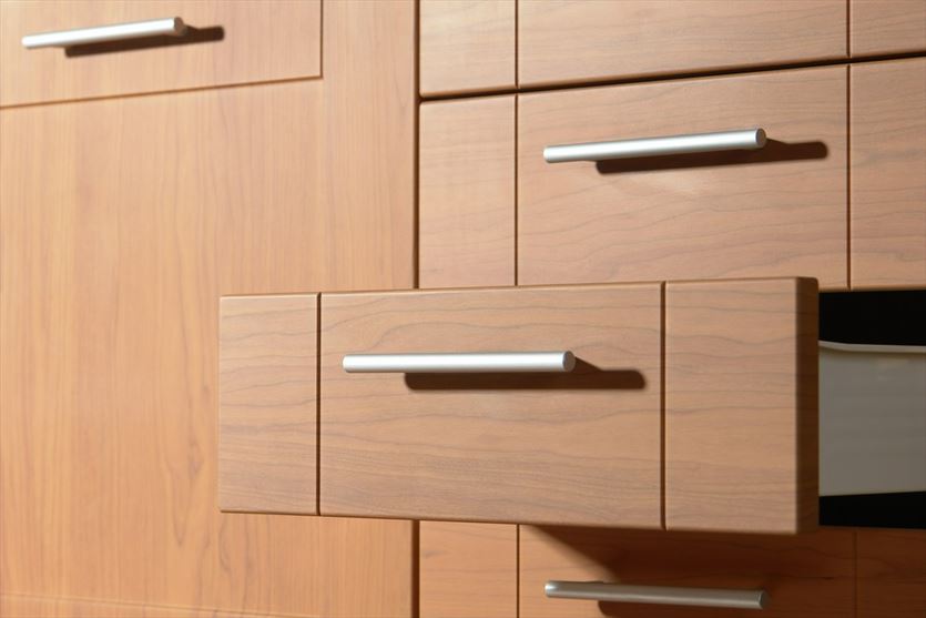 Uchwyty, nóżki i inne akcesoria do mebli, RESPOL - akcesoria meblowe | uchwyty | prowadnice | zawiasy, Garwolin