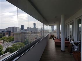 bezramowa zabudowa balkonów, Szklanorama Dariusz Głowacki, Warszawa